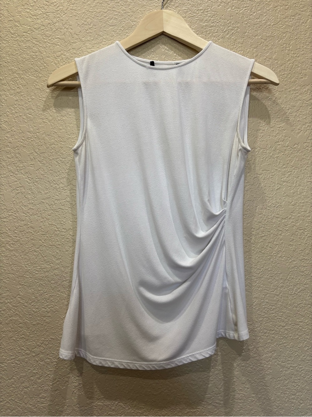Theory Draped Sleeveless Viscose Top in White Medium Minimalist Office - Picture 5 of 10